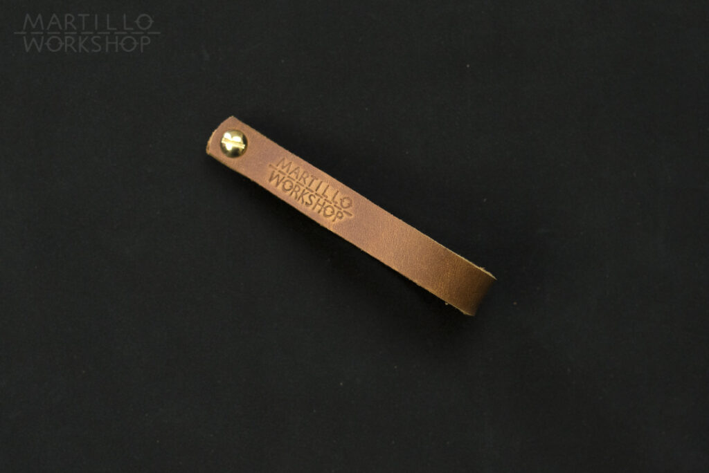 Button Keychain Hanger Martillo